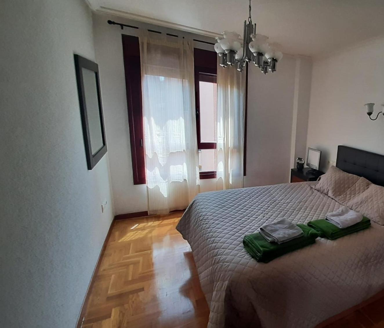 Sar Inn - Garaje Incluido Avilés Dış mekan fotoğraf